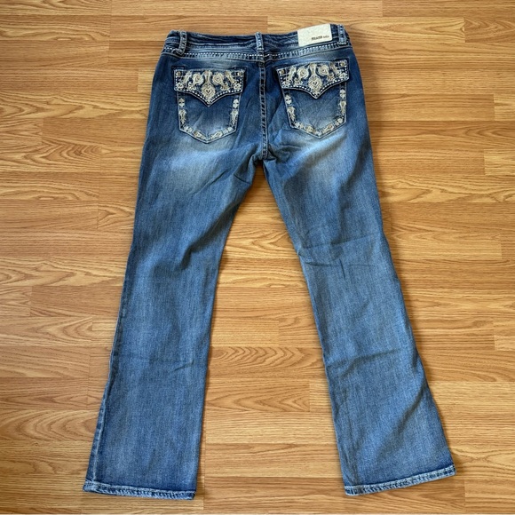 Grace In LA Embellished Jeans 32 Cowgirl Rhinestone Gold Embroidered Hearts EUC - Picture 6 of 11